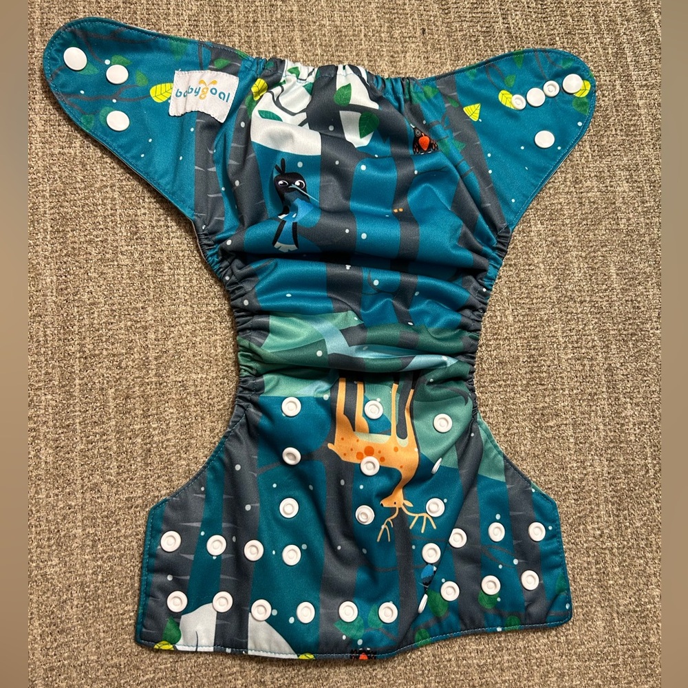 Pocket Cloth diaper cover with 3 inserts - Picture 2 of 6